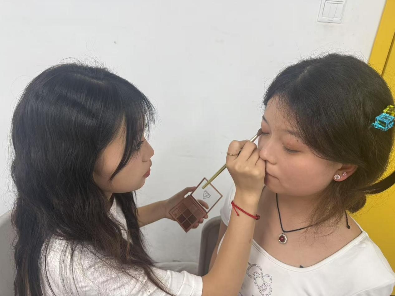 美妆社活动照片